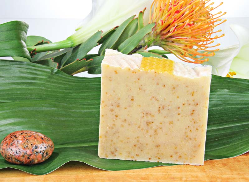 naturseife-honigwabe-s-ss-honig-ohne-tierversuche-pflegend-feuchtigkeitsspendend-stimmungsbild